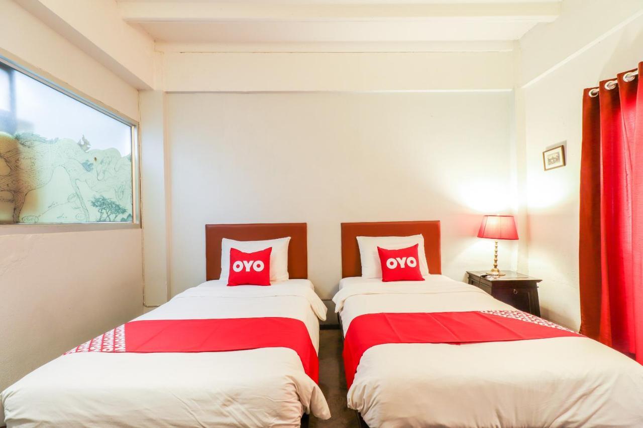 Oyo 391 Pat'S Klangviang Guesthouse Chiang Mai Exterior photo